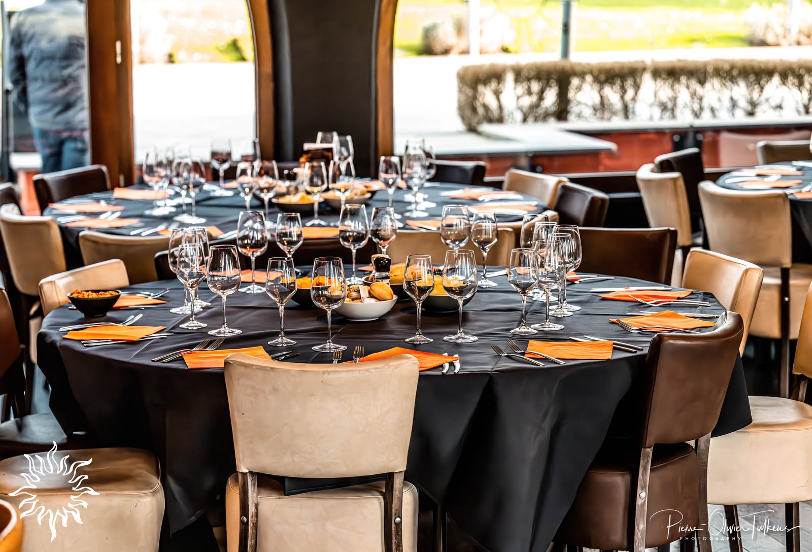 Photo de tables rondes